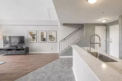 1111 Burlington Avenue #422, Lisle, IL 60532 - Photo 4