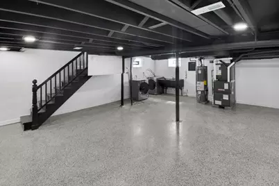 605 E 88th Place, Chicago, IL 60619 - Photo 32