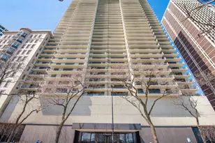 1212 N Lake Shore Dr, Chicago, IL 60610 - Photo 2