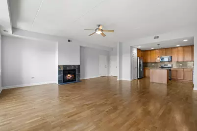 2618 W Diversey Avenue #402, Chicago, IL 60647 - Photo 14