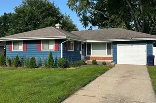 141 Kathleen Dr, Elgin, IL 60123 - Photo 1