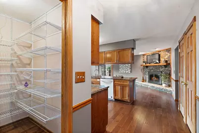 104 Millis Lane, Schaumburg, IL 60193 - Photo 8