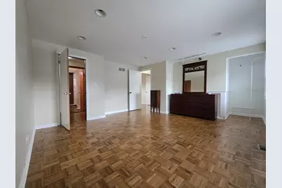 1912 Governors Lane #1912, Hoffman Estates, IL 60169 - Photo 14