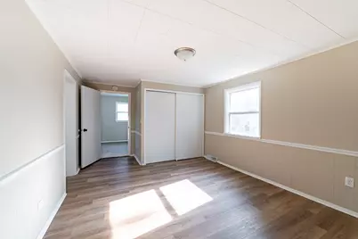 18 E Dearborn Street, Plano, IL 60545 - Photo 6