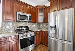 8105 N Oconto Ave, Niles, IL 60714 - Photo 6