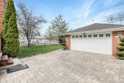 8105 N Oconto Avenue, Niles, IL 60714 - Photo 42