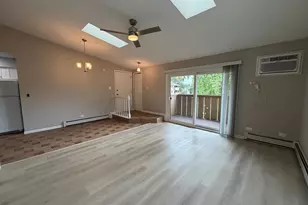 12 Echo Ct, Vernon Hills, IL 60061 - Photo 2