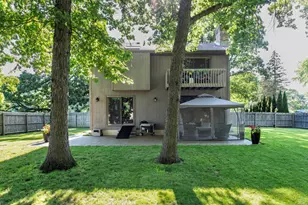 38013 N Russell Ave, Beach Park, IL 60087 - Photo 38