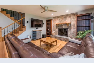 38013 N Russell Avenue, Beach Park, IL 60087 - Photo 4