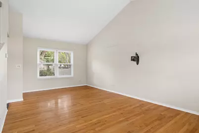 2013 Vanderbilt Court, Naperville, IL 60565 - Photo 4