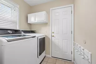 2013 Vanderbilt Ct, Naperville, IL 60565 - Photo 10
