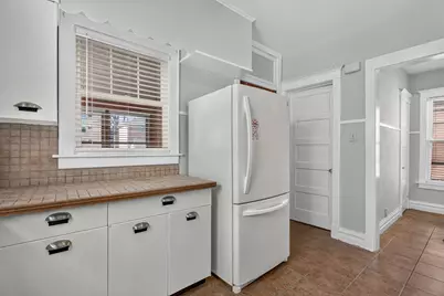 1131 Troost Avenue, Forest Park, IL 60130 - Photo 12