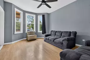 5338 S Wood St, Chicago, IL 60609 - Photo 4