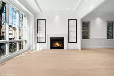 2163 W Windsor Avenue, Chicago, IL 60625 - Photo 2