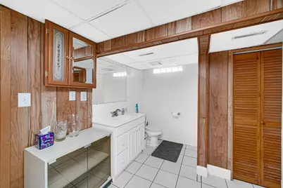 8644 Laramie Avenue, Skokie, IL 60077 - Photo 18