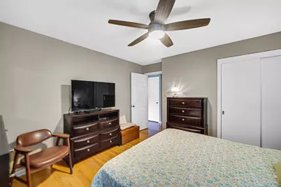 8644 Laramie Avenue, Skokie, IL 60077 - Photo 8