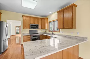 3780 Wilke Rd, Rolling Meadows, IL 60008 - Photo 10