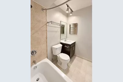 707 W Sheridan Road #405, Chicago, IL 60613 - Photo 16
