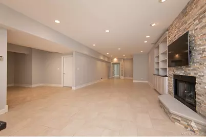 11361 W Plainfield Road, Indian Head Park, IL 60525 - Photo 30