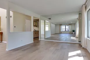 2457 Seville Cir, Northbrook, IL 60062 - Photo 8