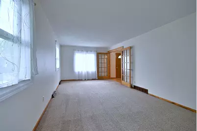 703 Larkfield Circle, Rockford, IL 61107 - Photo 10