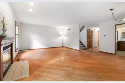 214 S Harrison Street, Geneva, IL 60134 - Photo 8
