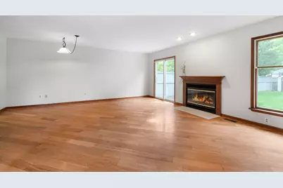 214 S Harrison Street, Geneva, IL 60134 - Photo 10