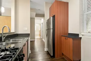 1336 W Estes Ave, Chicago, IL 60626 - Photo 10