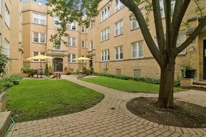 1336 W Estes Avenue #2N, Chicago, IL 60626 - Photo 2