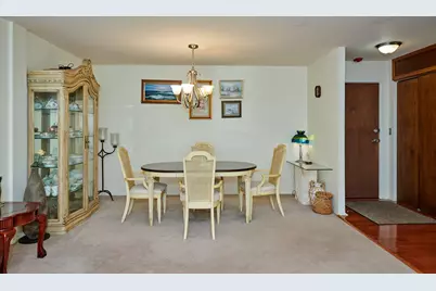 502 W Huntington Commons Road #238, Mount Prospect, IL 60056 - Photo 6