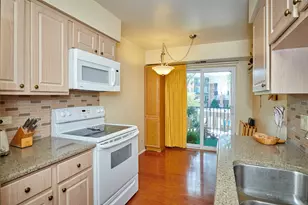 502 W Huntington Commons Rd, Mount Prospect, IL 60056 - Photo 8
