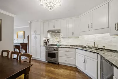 640 Winnetka Mews #403, Winnetka, IL 60093 - Photo 6