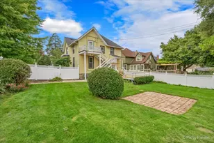 202 N 5th St, Saint Charles, IL 60174 - Photo 26
