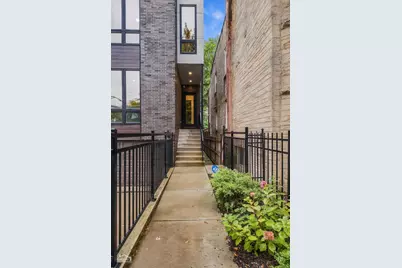 2205 N Talman Avenue, Chicago, IL 60647 - Photo 2