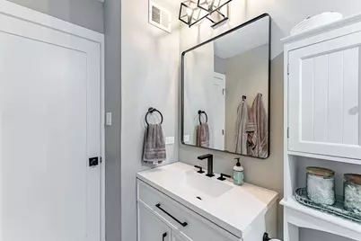 3600 N Lake Shore Drive #907, Chicago, IL 60613 - Photo 10