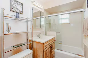461 E Cherry Hill Dr, Addison, IL 60101 - Photo 14