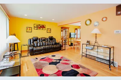 461 E Cherry Hill Drive, Addison, IL 60101 - Photo 2