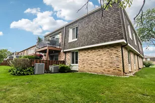 4616 Kings Walk Dr, Rolling Meadows, IL 60008 - Photo 4