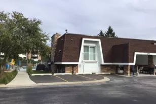 3300 N Carriageway Dr, Arlington Heights, IL 60004 - Photo 14