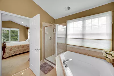 22 Red Tail Drive, Hawthorn Woods, IL 60047 - Photo 16