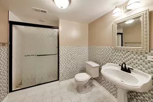 1939 Clover Rd, Northbrook, IL 60062 - Photo 26