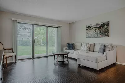 696 Hapsfield Lane #4A1, Buffalo Grove, IL 60089 - Photo 8