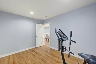 3305 W 66th St, Chicago, IL 60629 - Photo 16