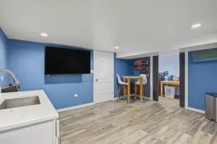 3305 W 66th St, Chicago, IL 60629 - Photo 32