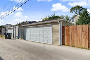 3305 W 66th St, Chicago, IL 60629 - Photo 40
