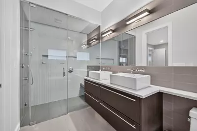 2012 W Shakespeare Avenue #1, Chicago, IL 60647 - Photo 16
