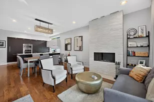 2012 W Shakespeare Ave, Chicago, IL 60647 - Photo 2