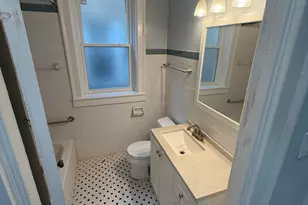 2827 W Lunt Ave, Chicago, IL 60645 - Photo 10