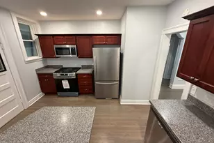 2827 W Lunt Ave, Chicago, IL 60645 - Photo 2