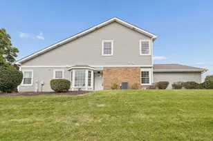 8320 High Point Cir, Darien, IL 60561 - Photo 24